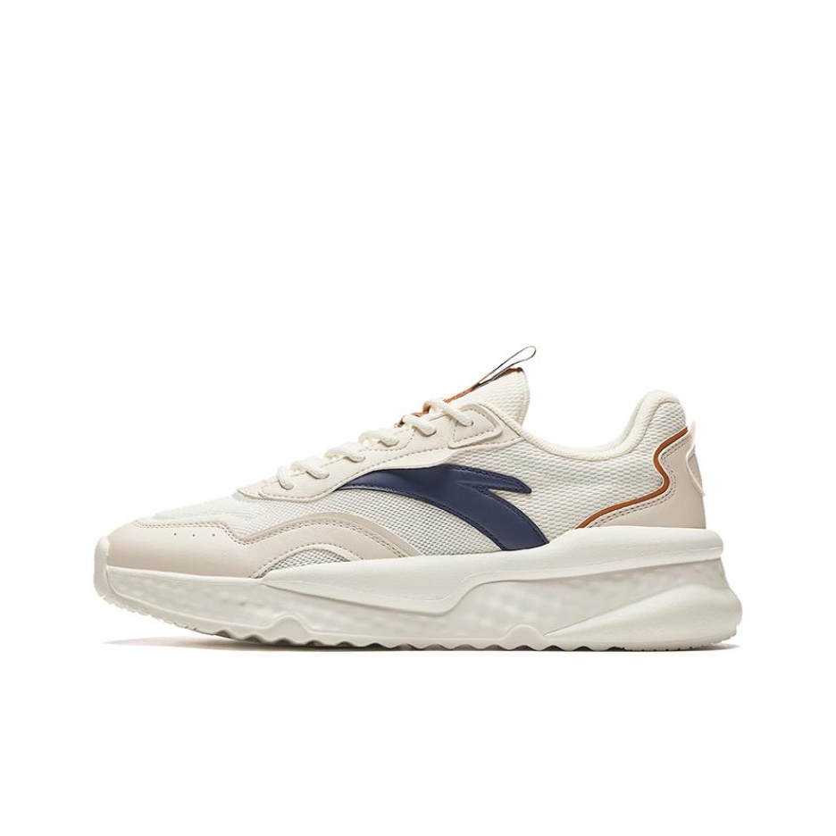 Vintage Collectible Shoes - Anta Life Collection รองเท้าลำลองทรงเตี้ยกันลื่นพร้อมระบบรองรับแรงกระแทกสไตล์วินเทจสำหรับผู้ชาย สีขาว-น้ำเงิน รุ่น