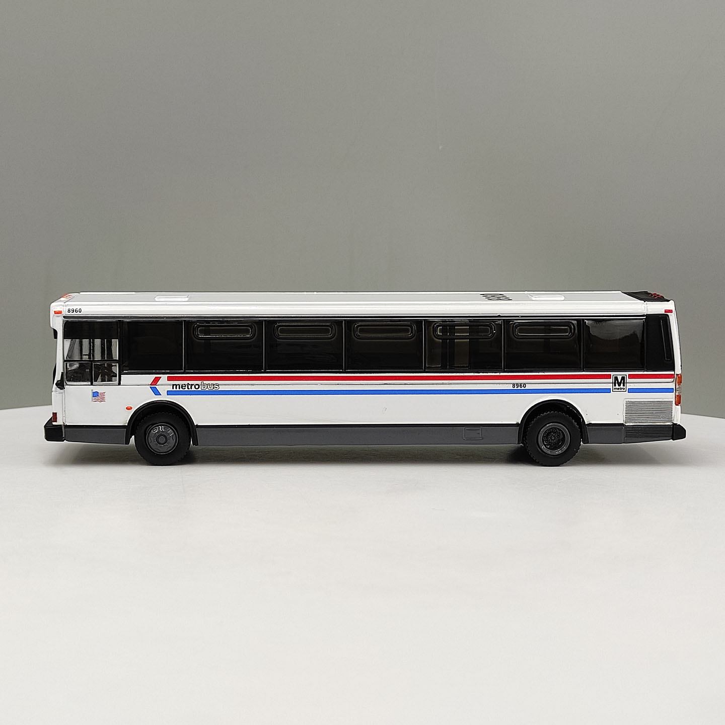 โมเดลรถบัสวินเทจ Diecast IR ขน - Vintage Collectible Toys บทวิจารณ์และราคา