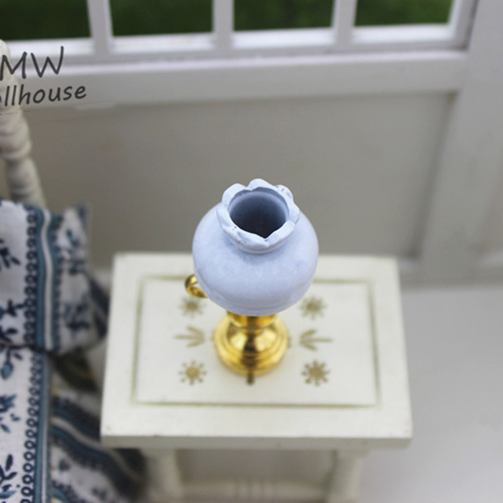โคมไฟตั้งโต๊ะขนาดเล็กสีขาวสไตล - Collectible Vintage Lamps บทวิจารณ์และราคา