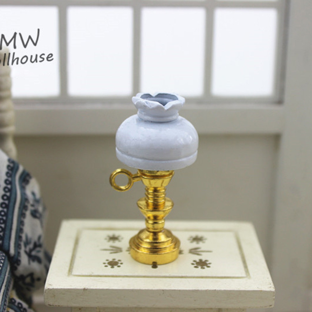โคมไฟตั้งโต๊ะขนาดเล็กสีขาวสไตล - Collectible Vintage Lamps บทวิจารณ์และราคา